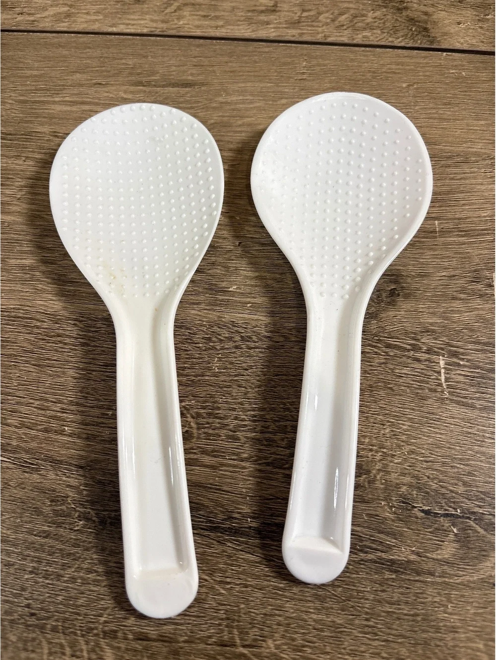 Set of 2 White Plastic Rice Spoons with Textured Heads